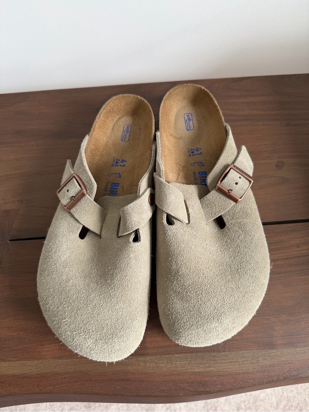 NEW Birkenstock women’s Taupe Suede Slip-On Clogs with Buckle